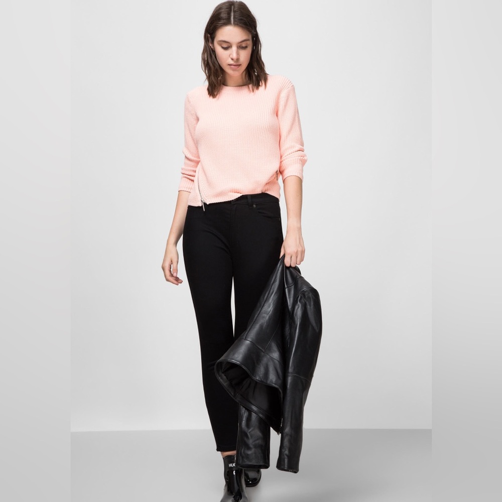 HUGO Boss Baby Pink Knit Sweater with Zipper Details